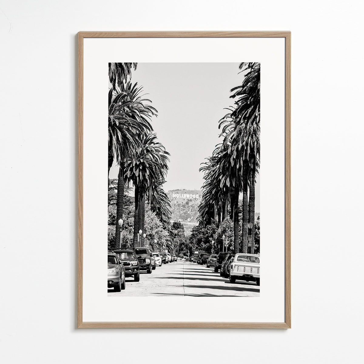 Reseaffisch Hollywood palmgata i svartvitt – Oak Frame
