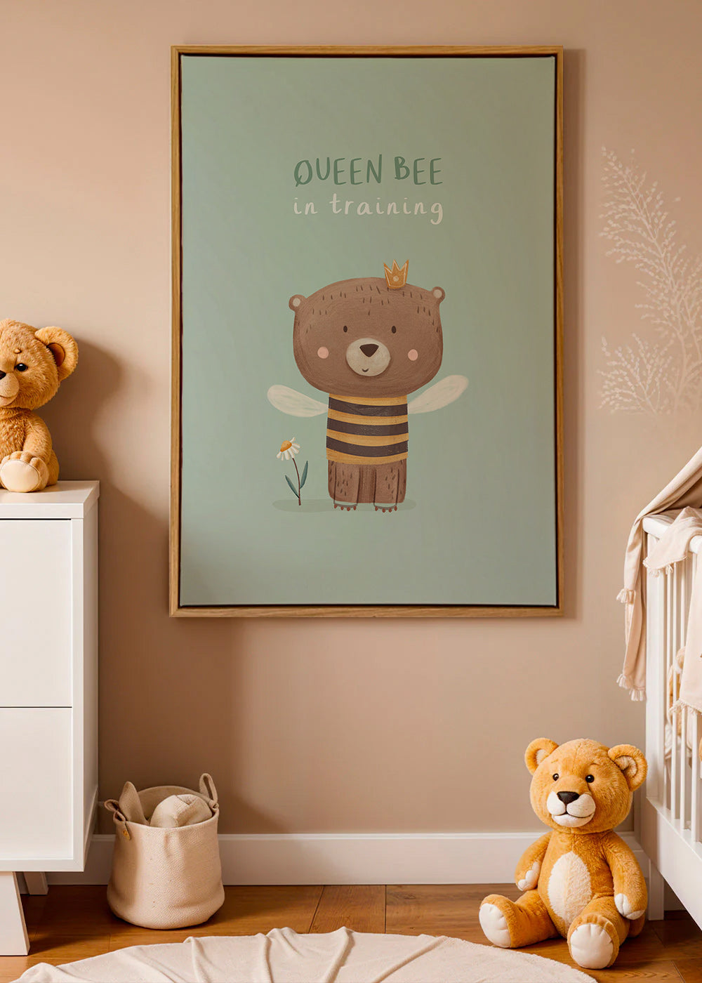 Barnposter Björn 'Queen Bee' med krona