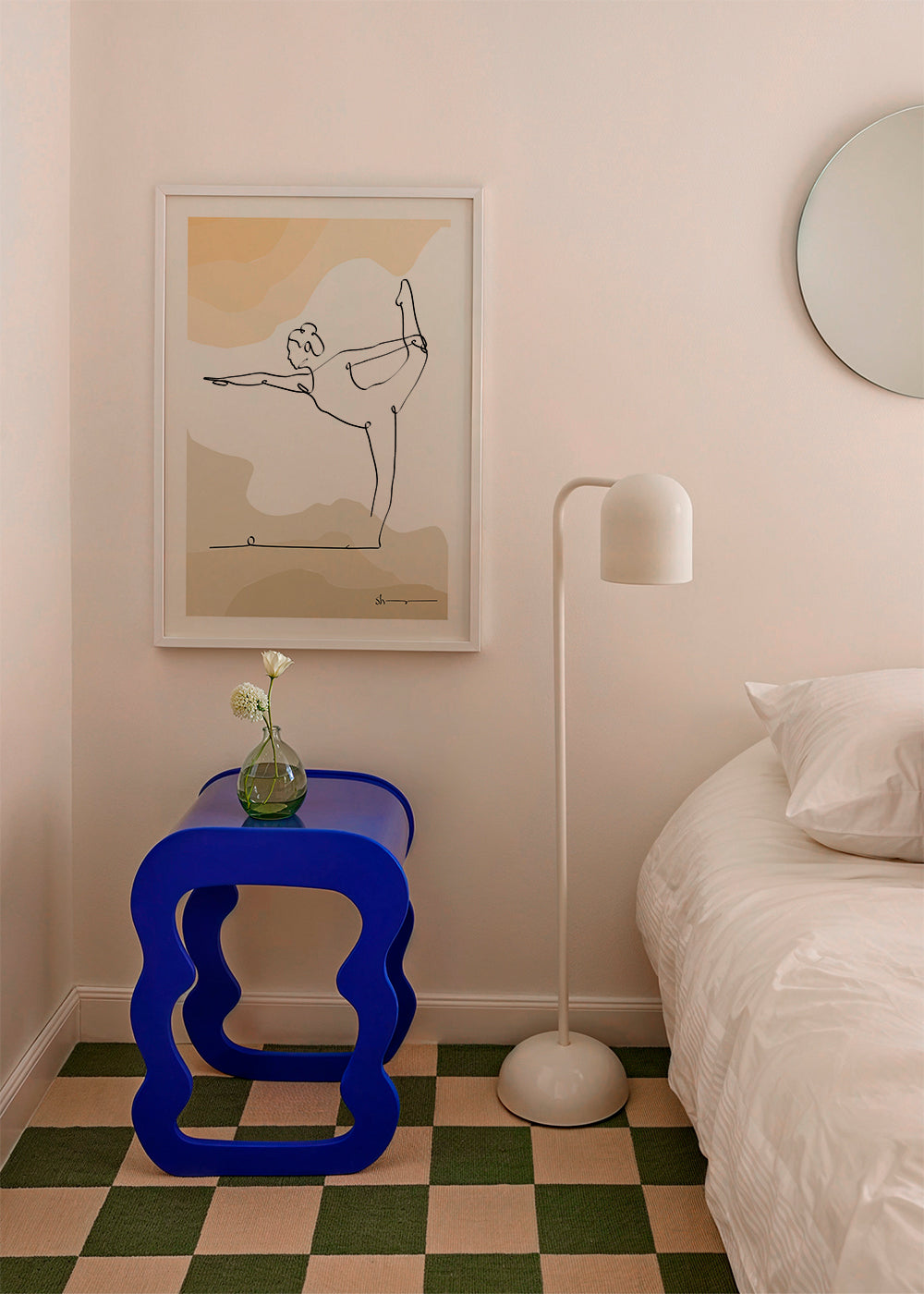 Avslappnande design: yogaposition i ett streck