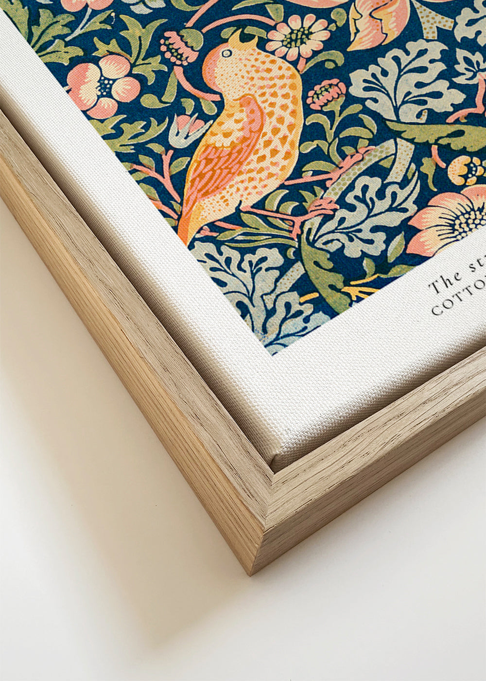 Botanisk tryck William Morris fåglar och jordgubbar
