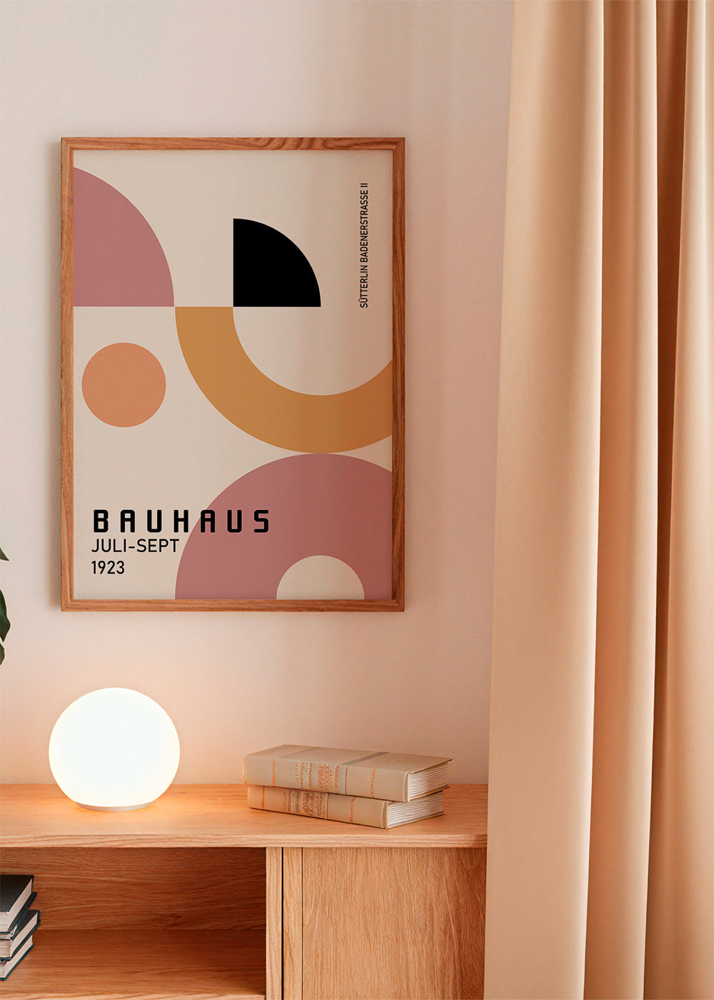 Geometrisk Bauhaus-affisch rosa och senap