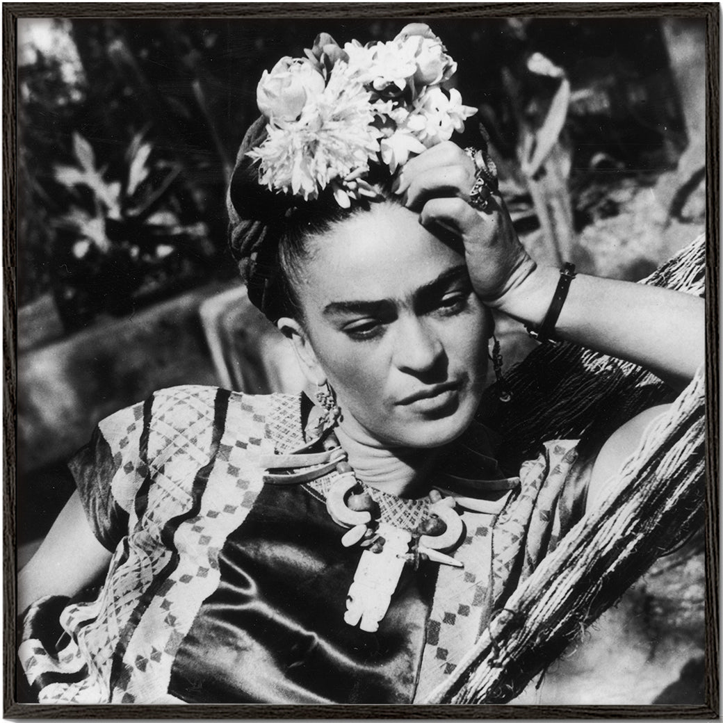 Vintage porträttfotografi med blommor