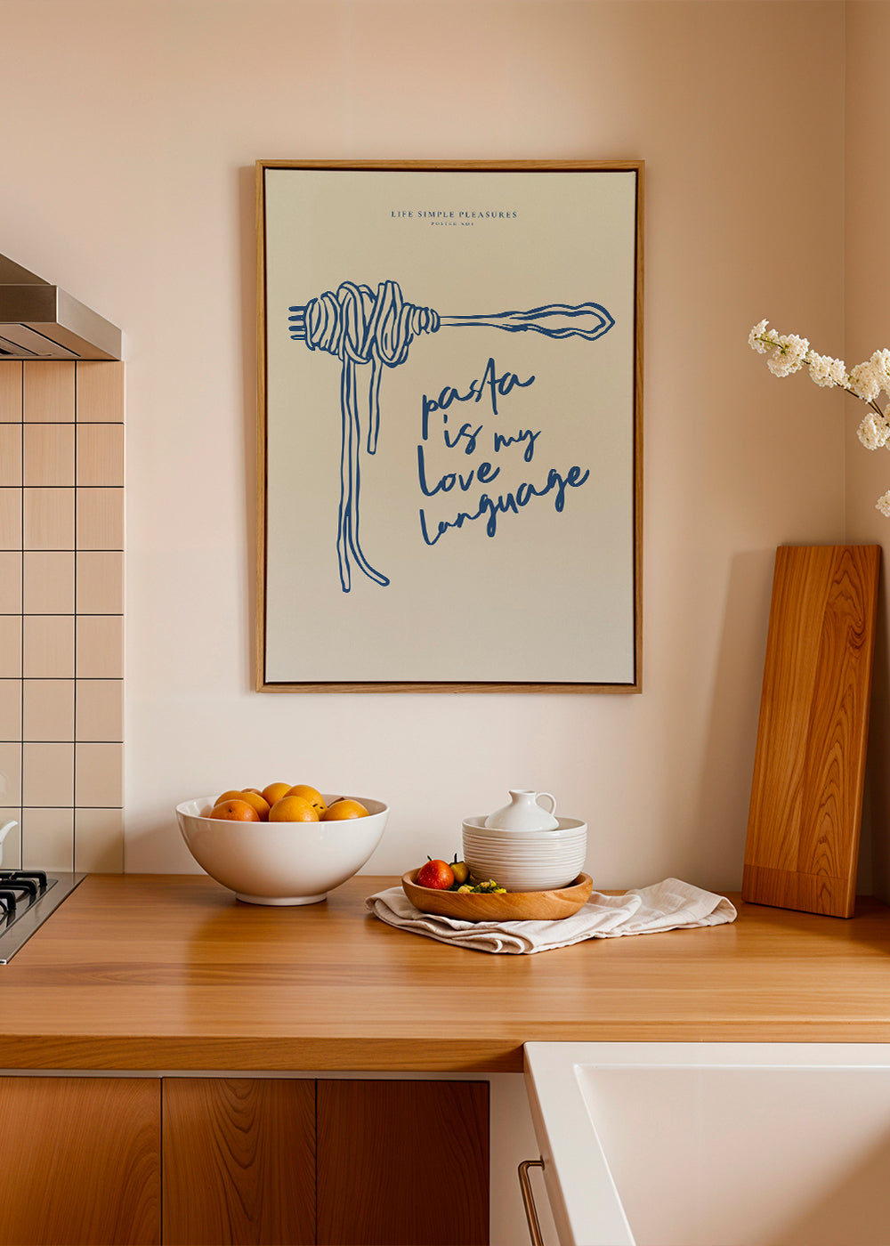 Kökskonst pasta och blå handstil