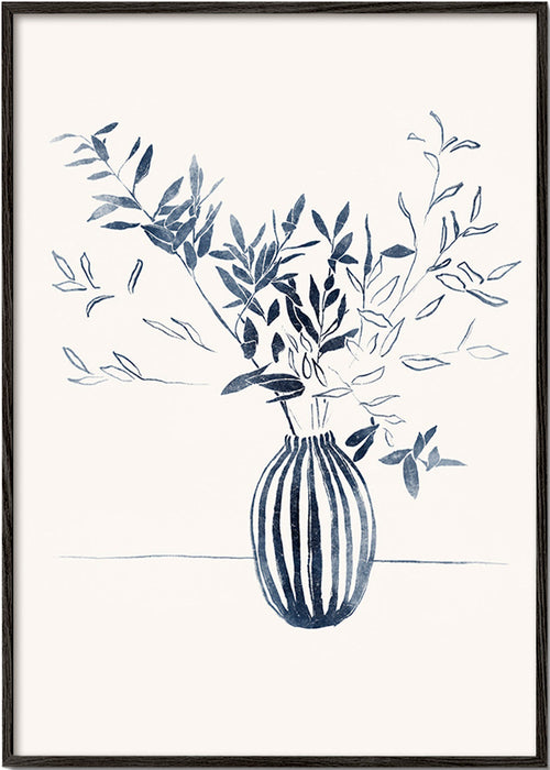 Botanisk poster: blå grenar i vas – Black Frame