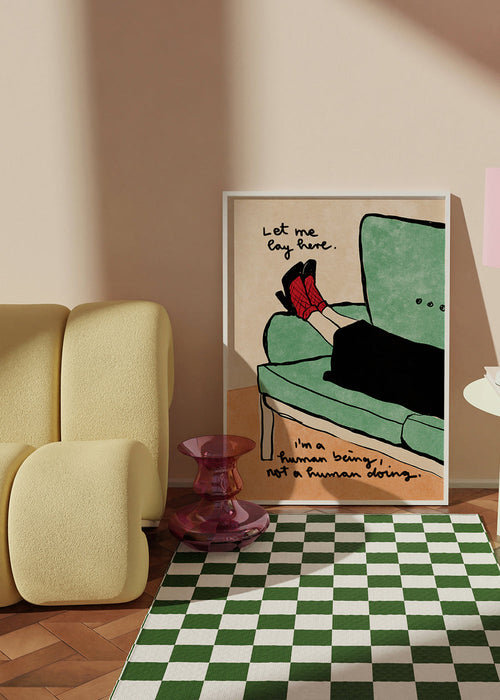 Illustration ben på soffa med handskriven text
