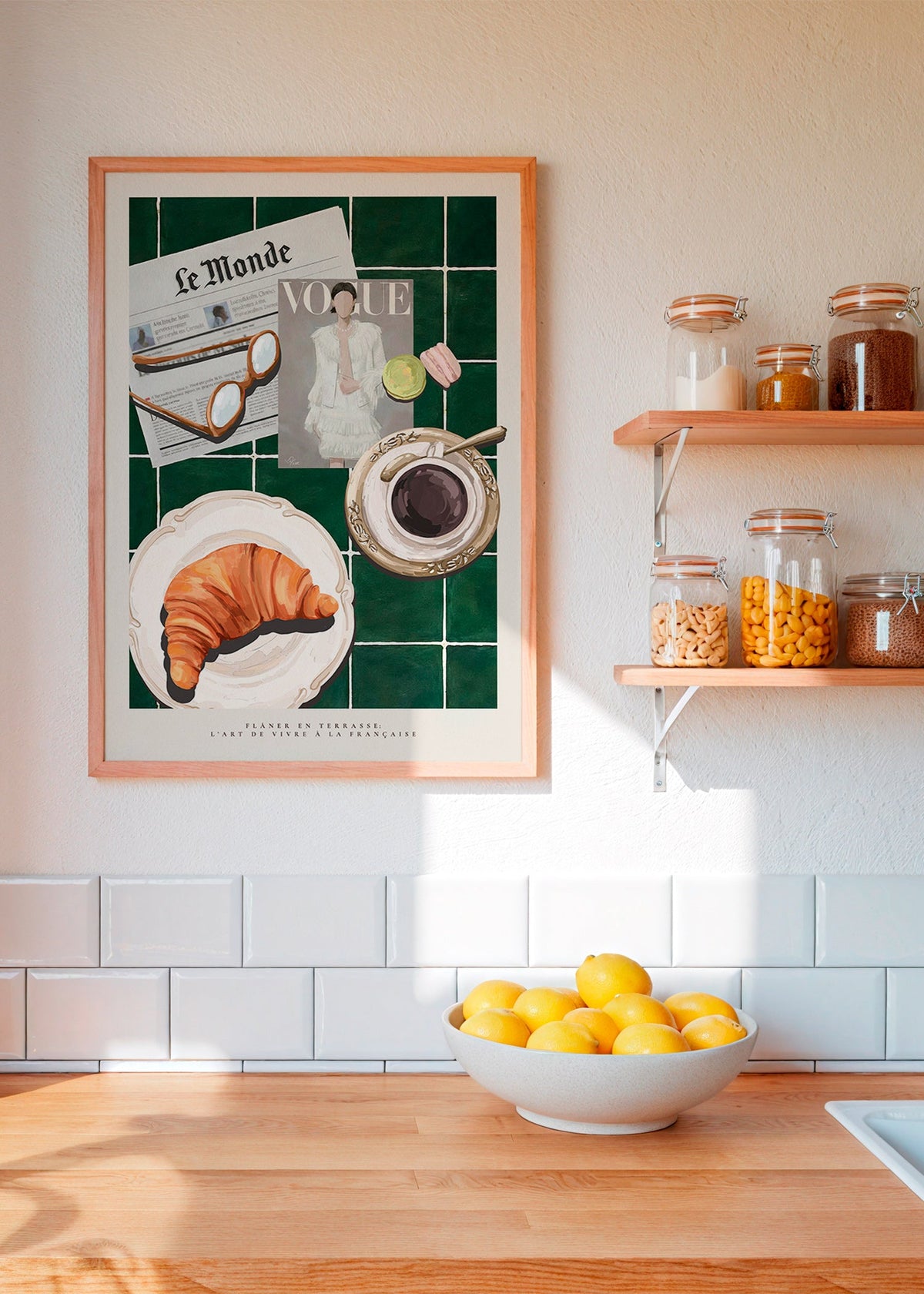 Kökskonst med croissant och kaffe