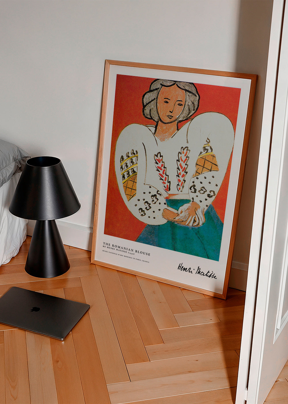 Illustration rumänsk blus med uttrycksfullt drag