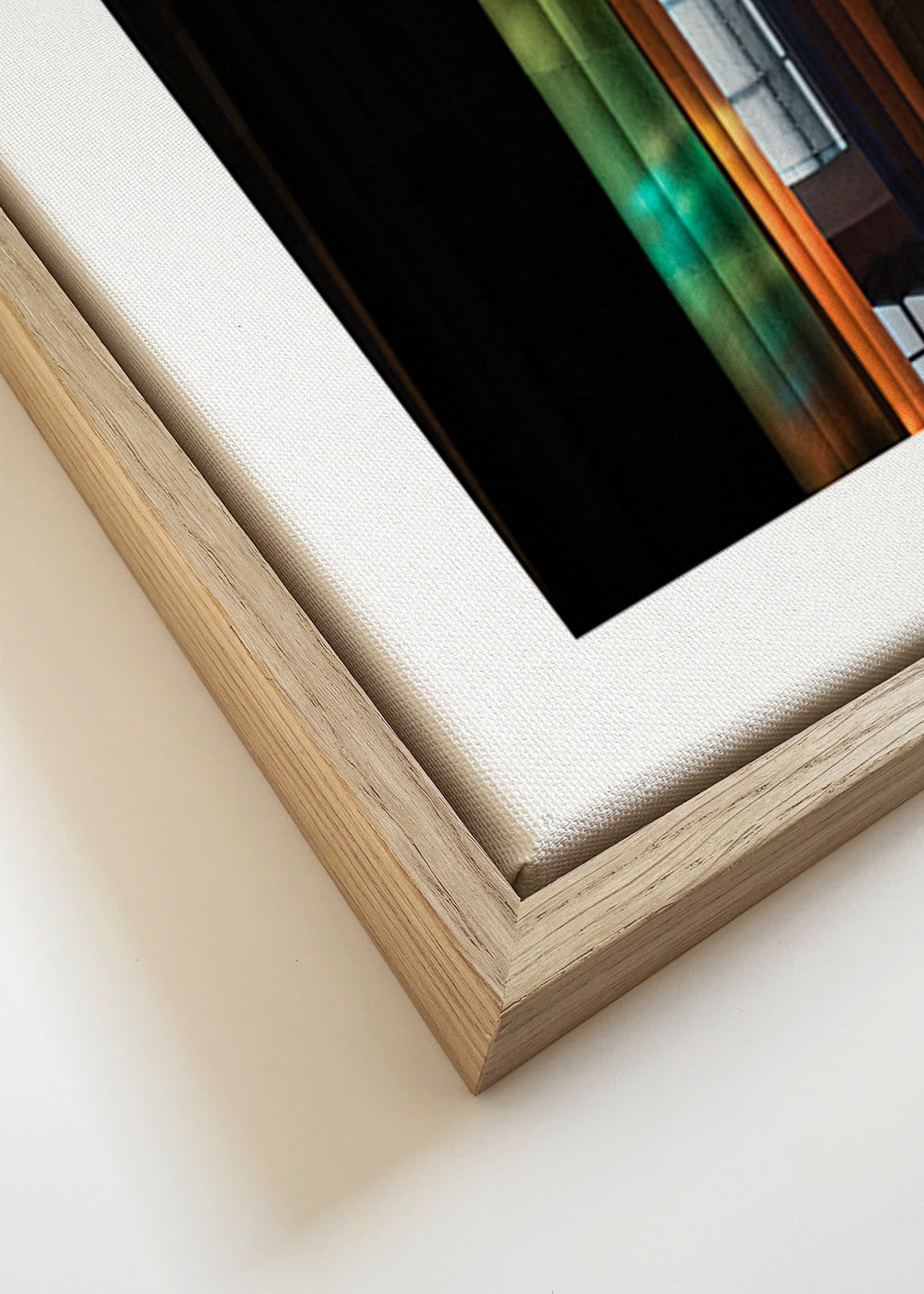 Arkitekturinteriörfotografi med gyllene ljus