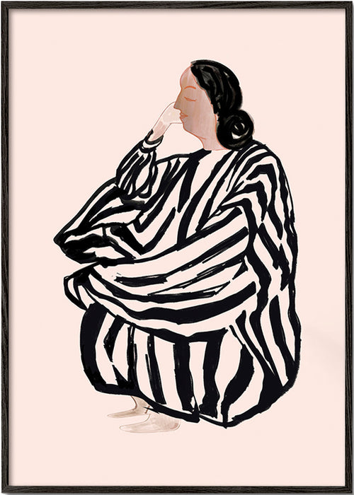 Illustration av sittande kvinna med tydliga ränder – Black Frame