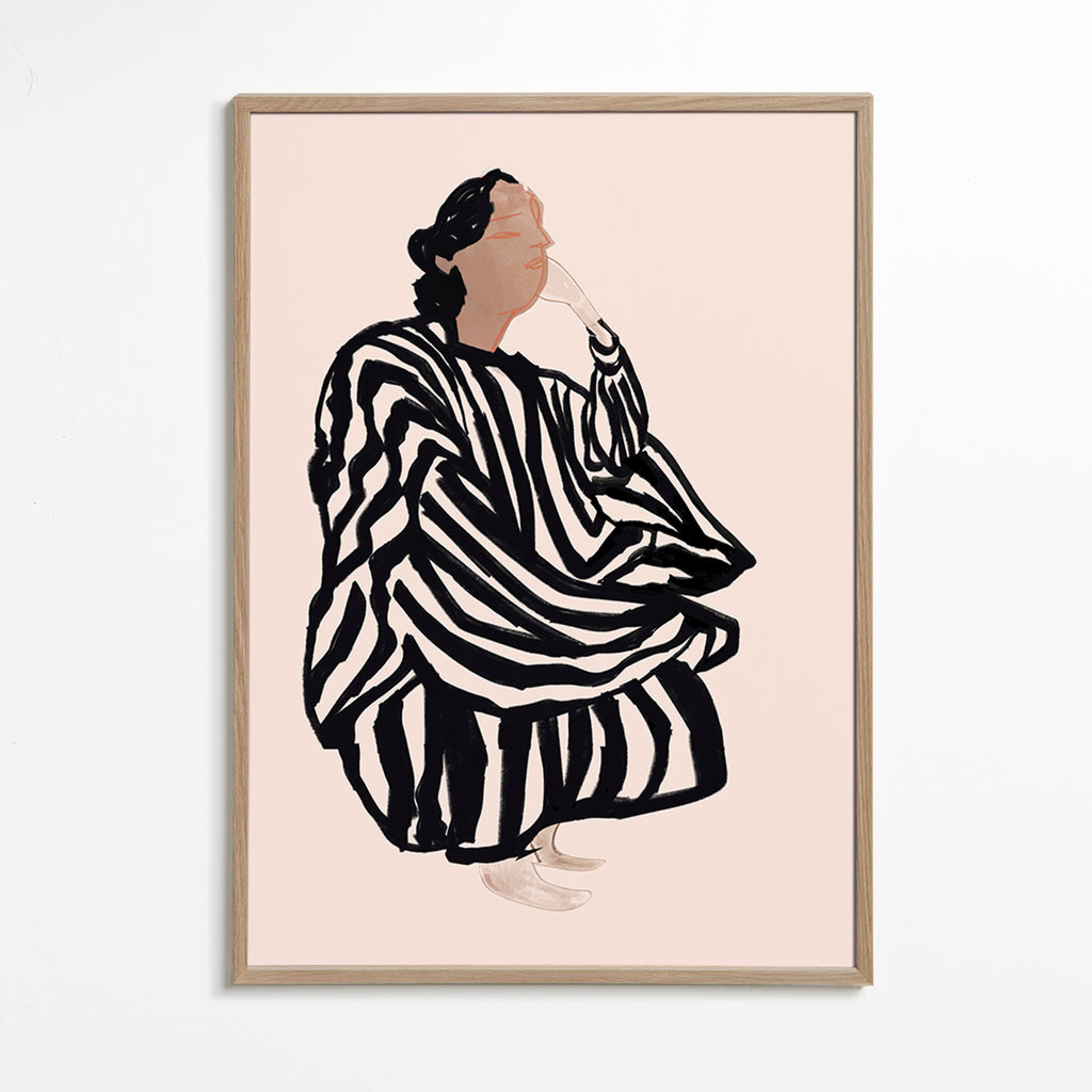 Illustration av kvinnlig figur med grafiska ränder – Oak Frame