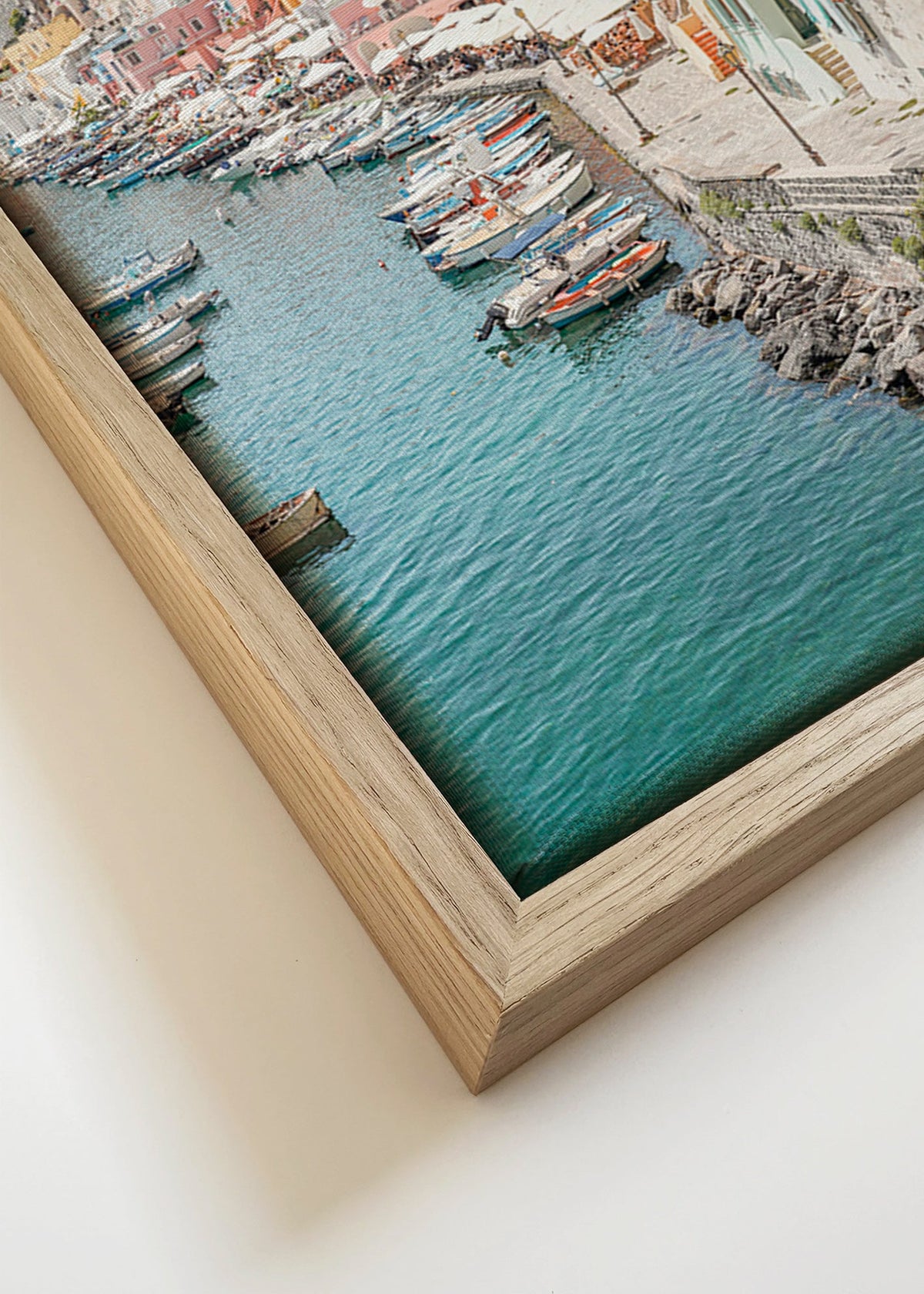 Reseaffisch Procida hamn i pastellfärger – Canvas detail