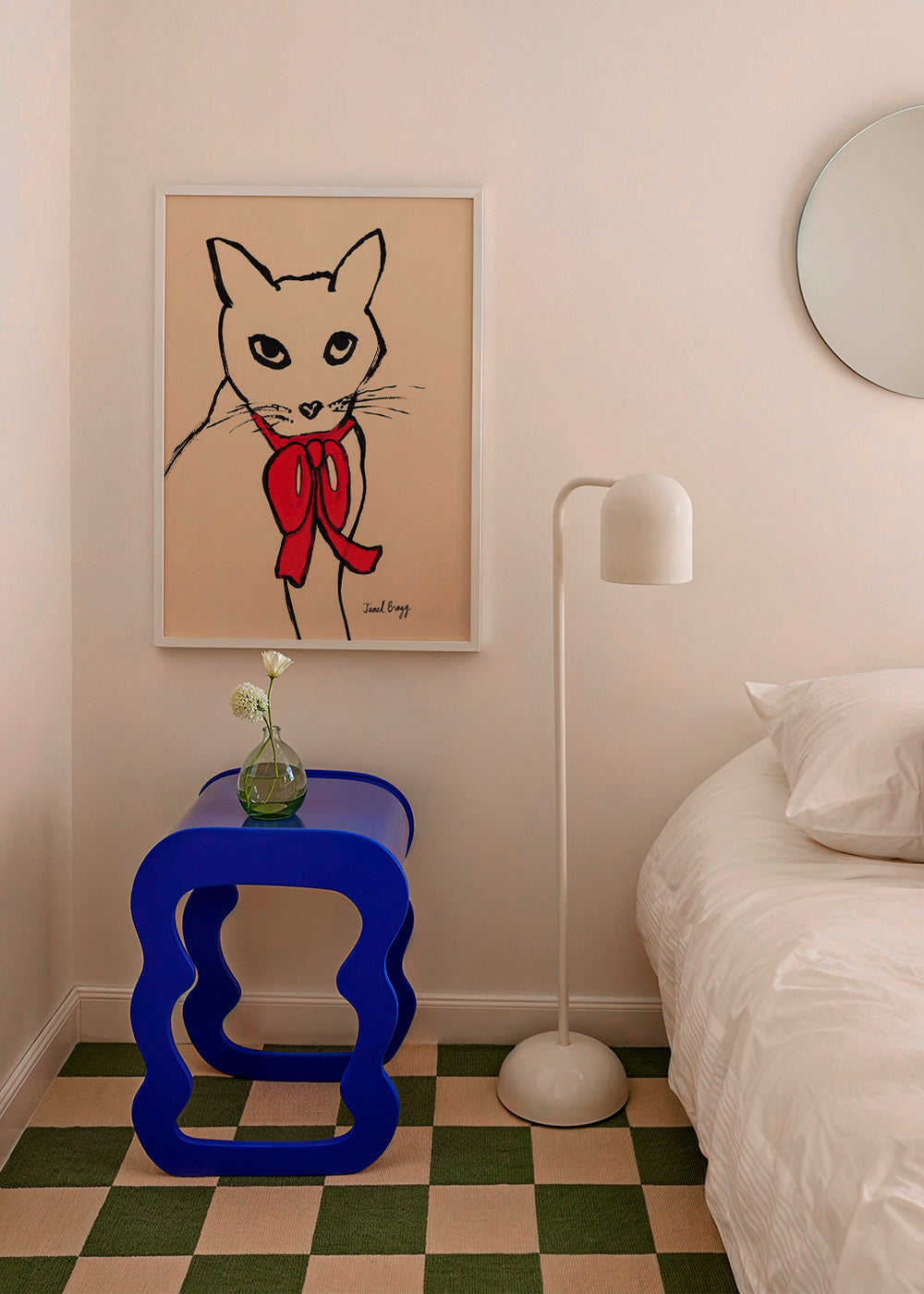 Kattmålning med röd rosett och ledig linje – Product3