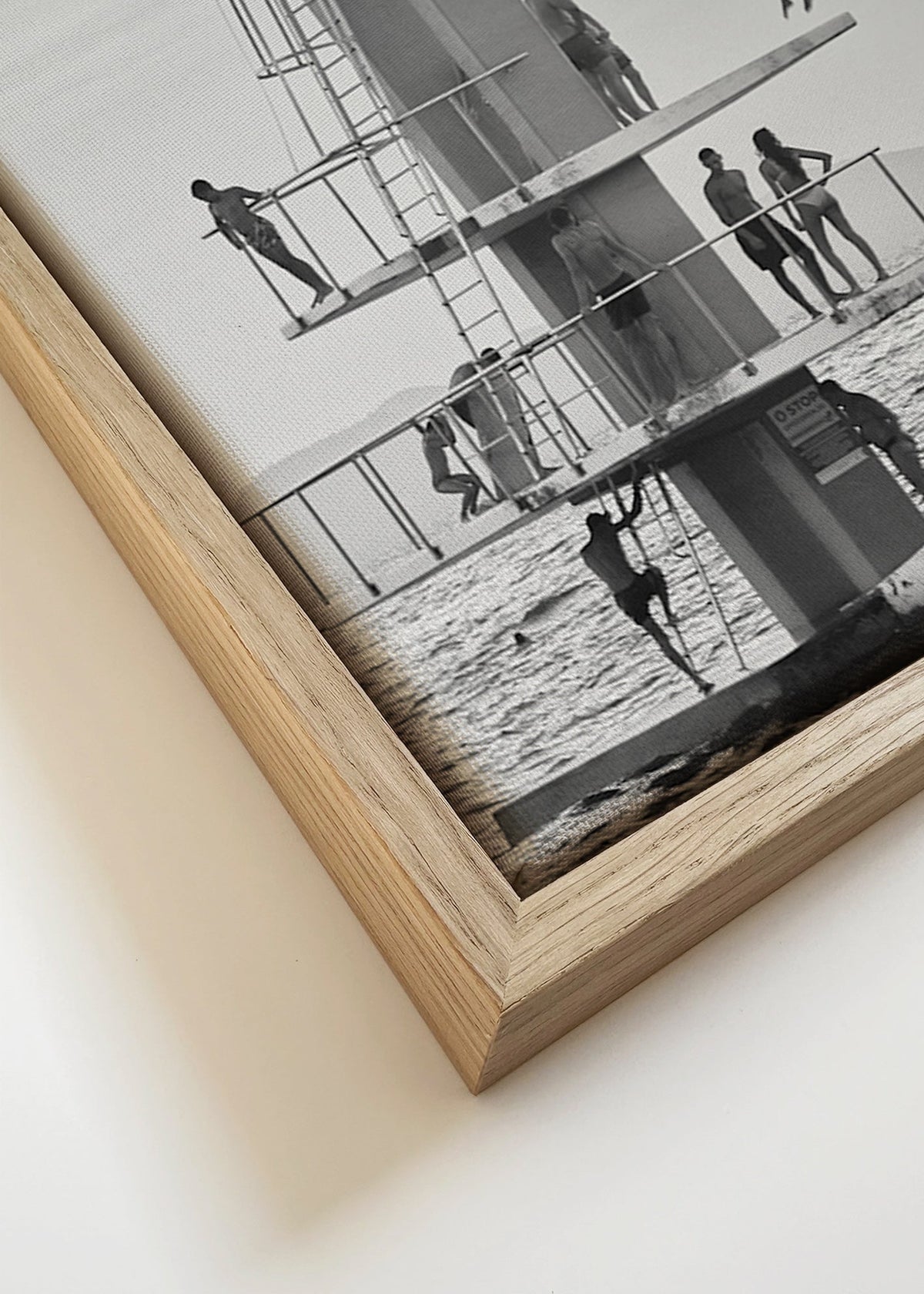 Fotografi av hopptorn vid kusten – Canvas detail