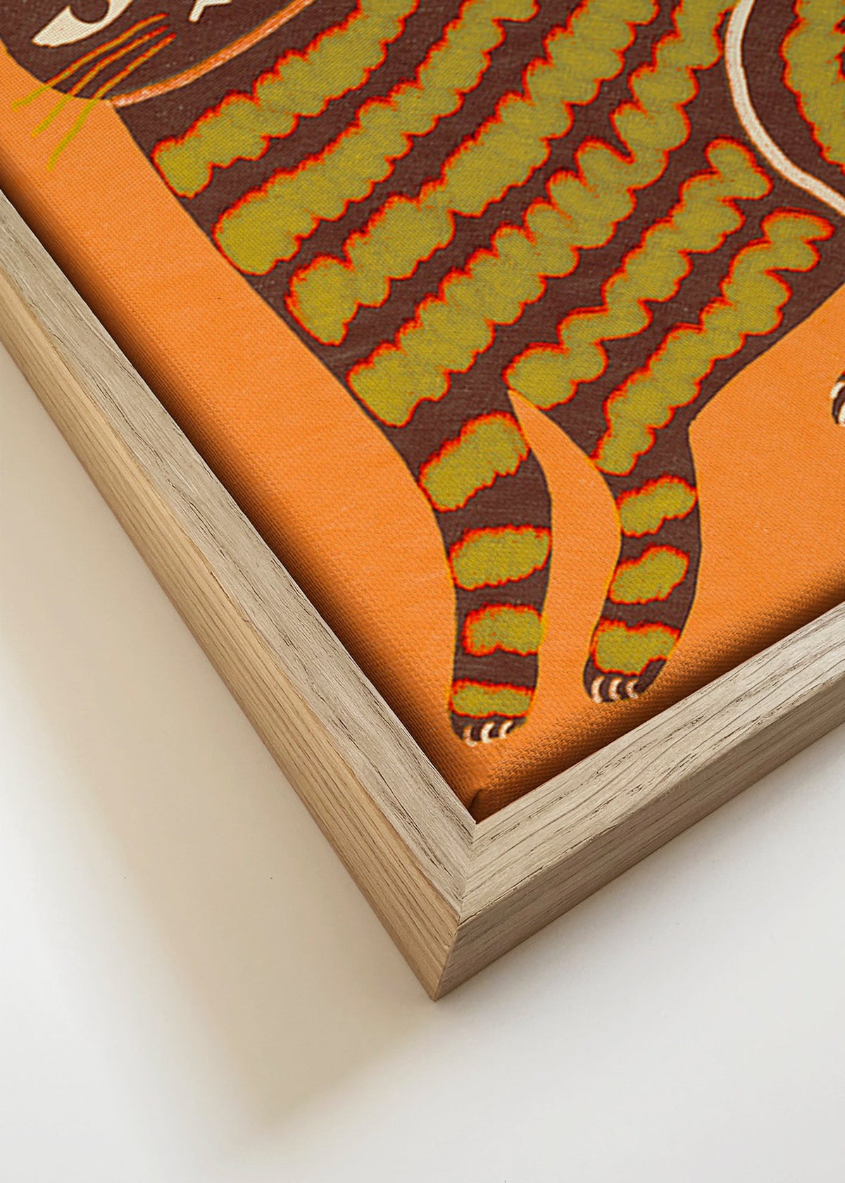 Konst: randig katt mot orange bakgrund – Canvas detail