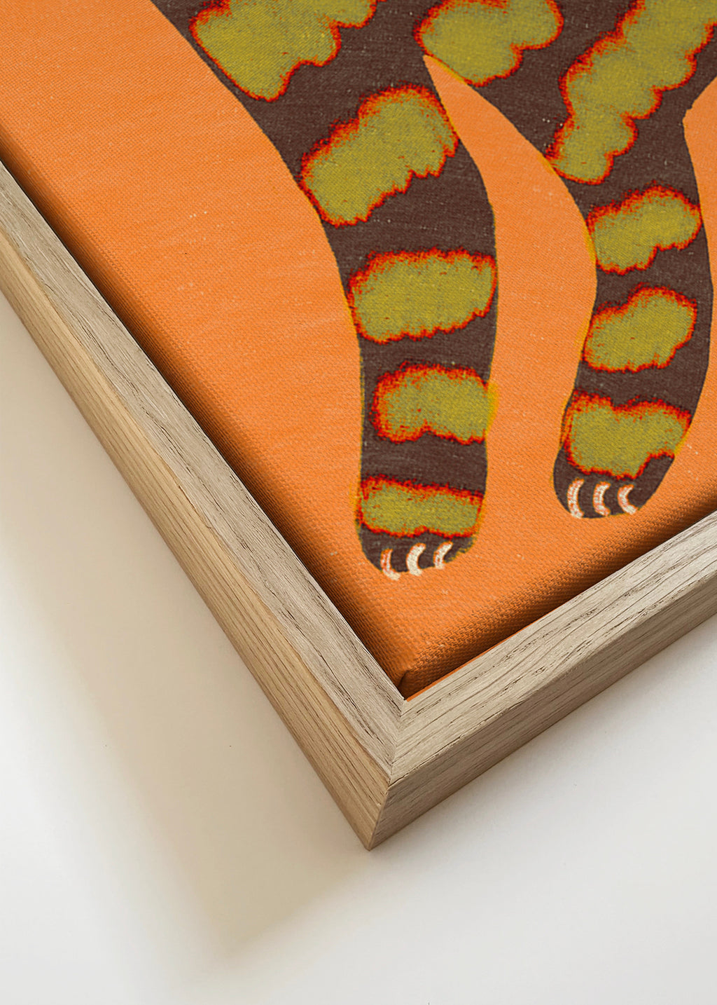 Cat with stripes - Framed canvas detail