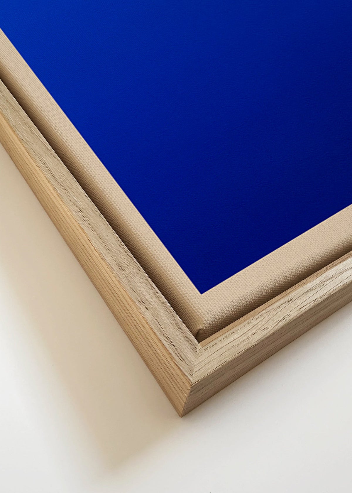 Abstrakt konst blått fält med beige kant – Canvas detail