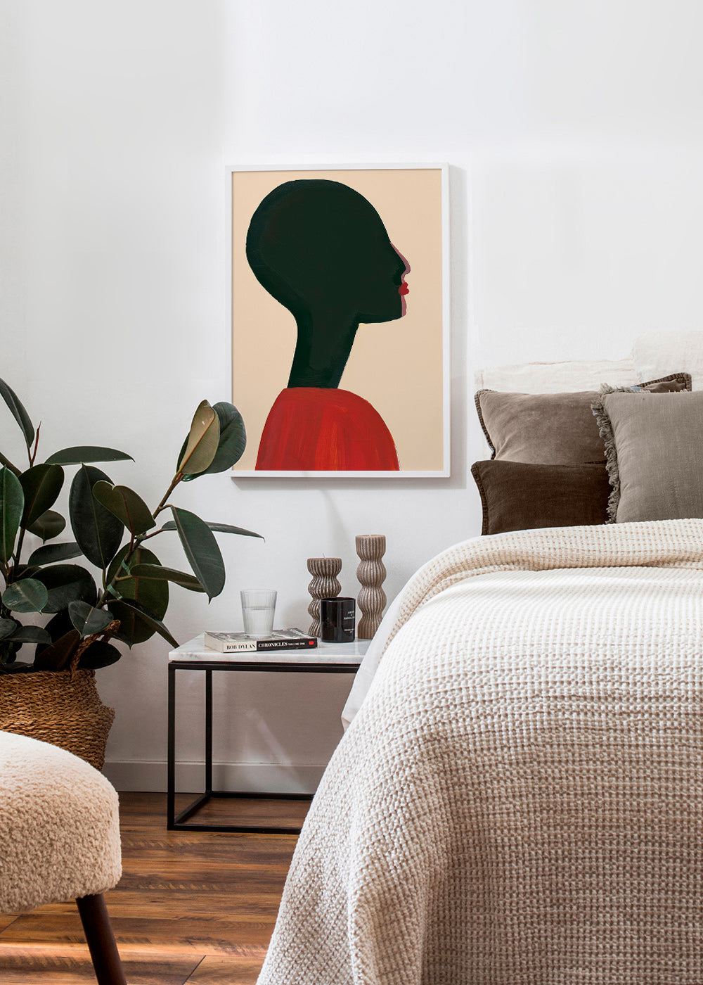 Illustration: stiliserad profil i rött – Product1