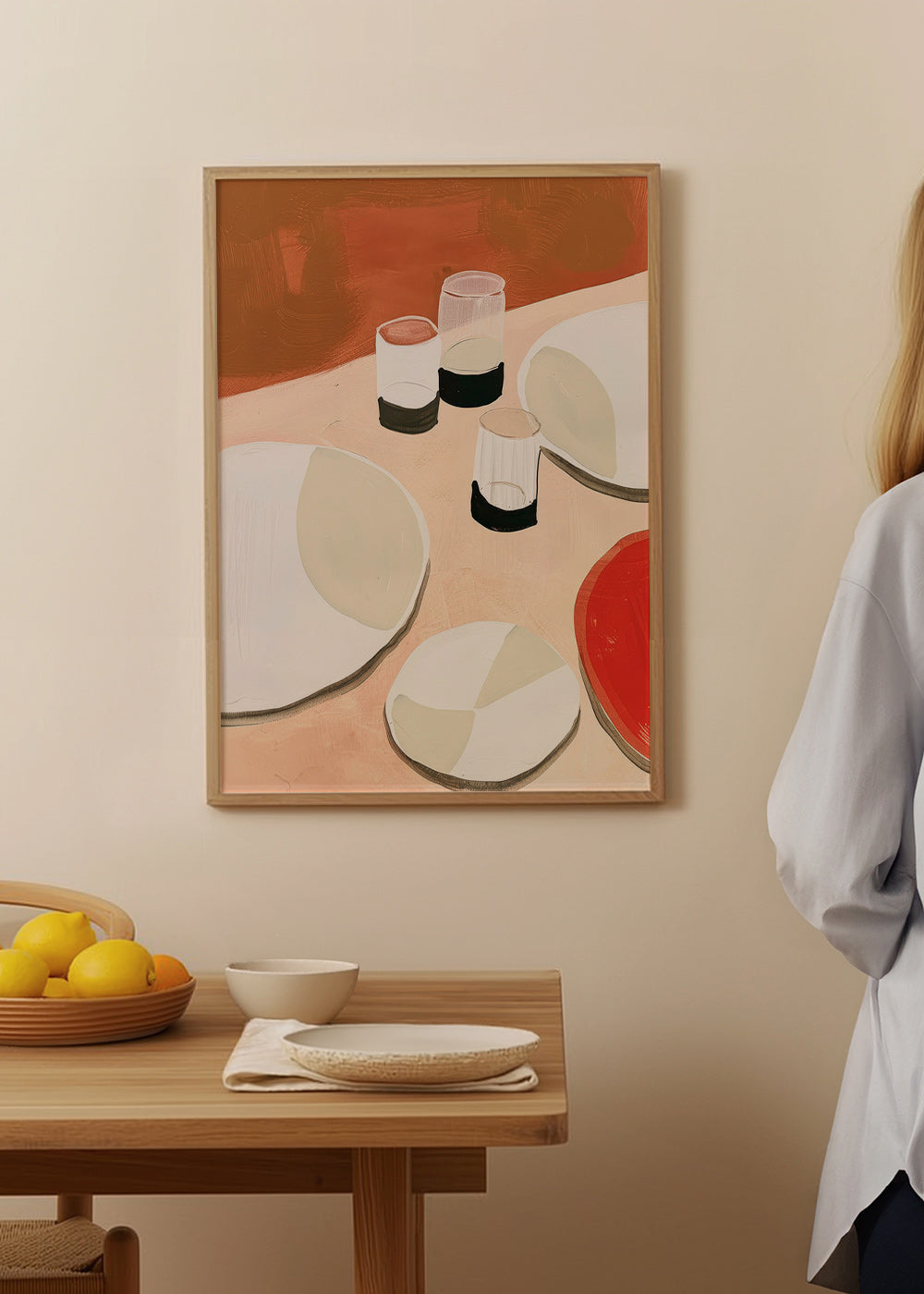 Kökskonst minimalistisk med tallrikar och glas – Product1