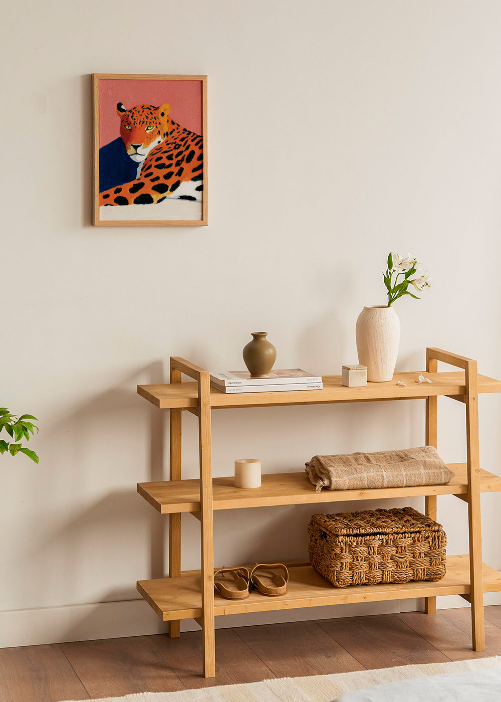 Konstverk: Vila leopard på rosa bakgrund