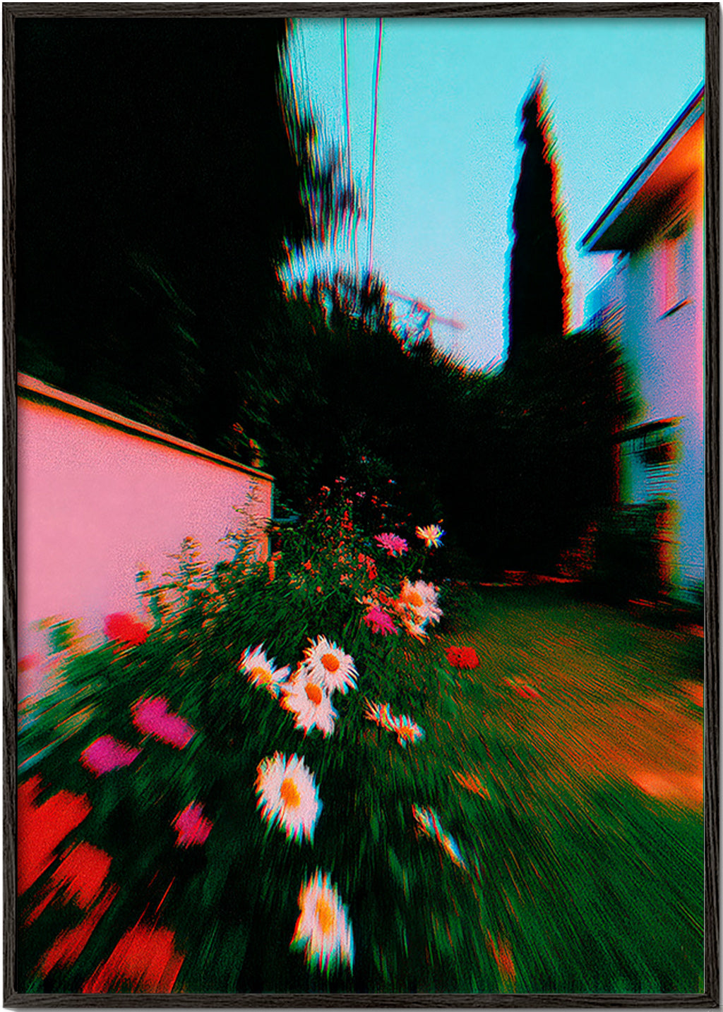 Botanisk poster med oskarpt trädgårdsmotiv och prästkragar