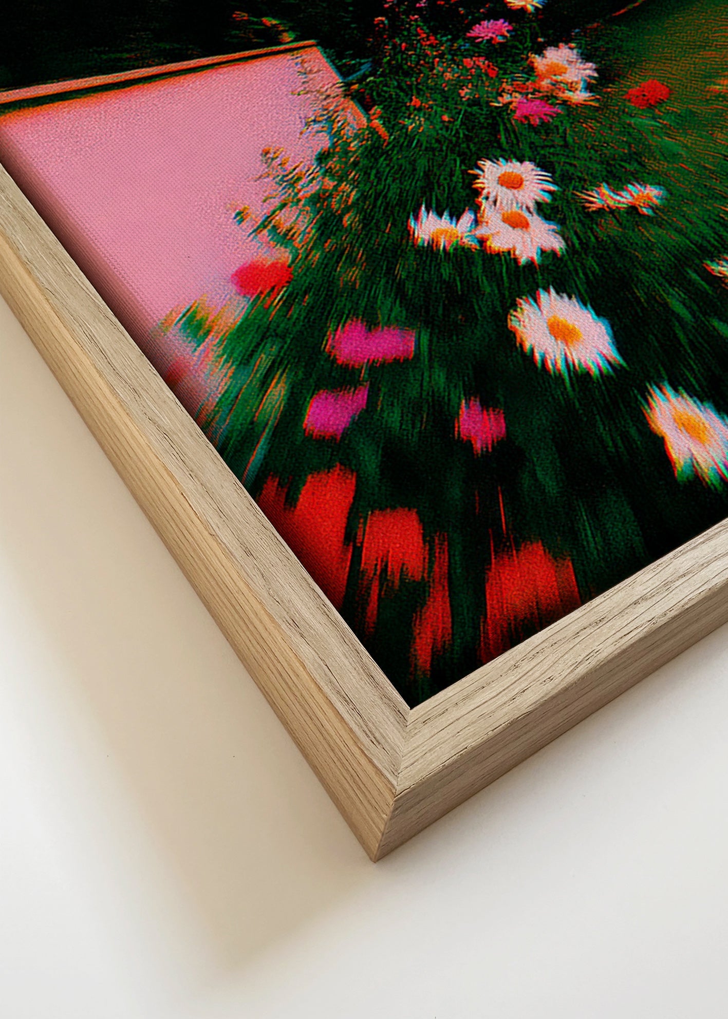 Botanisk poster med oskarpt trädgårdsmotiv och prästkragar