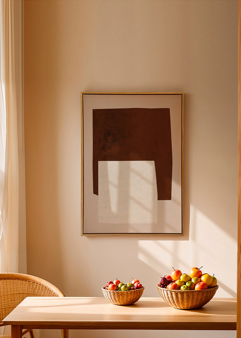 Minimalistisk design med bruna och krämfärgade former