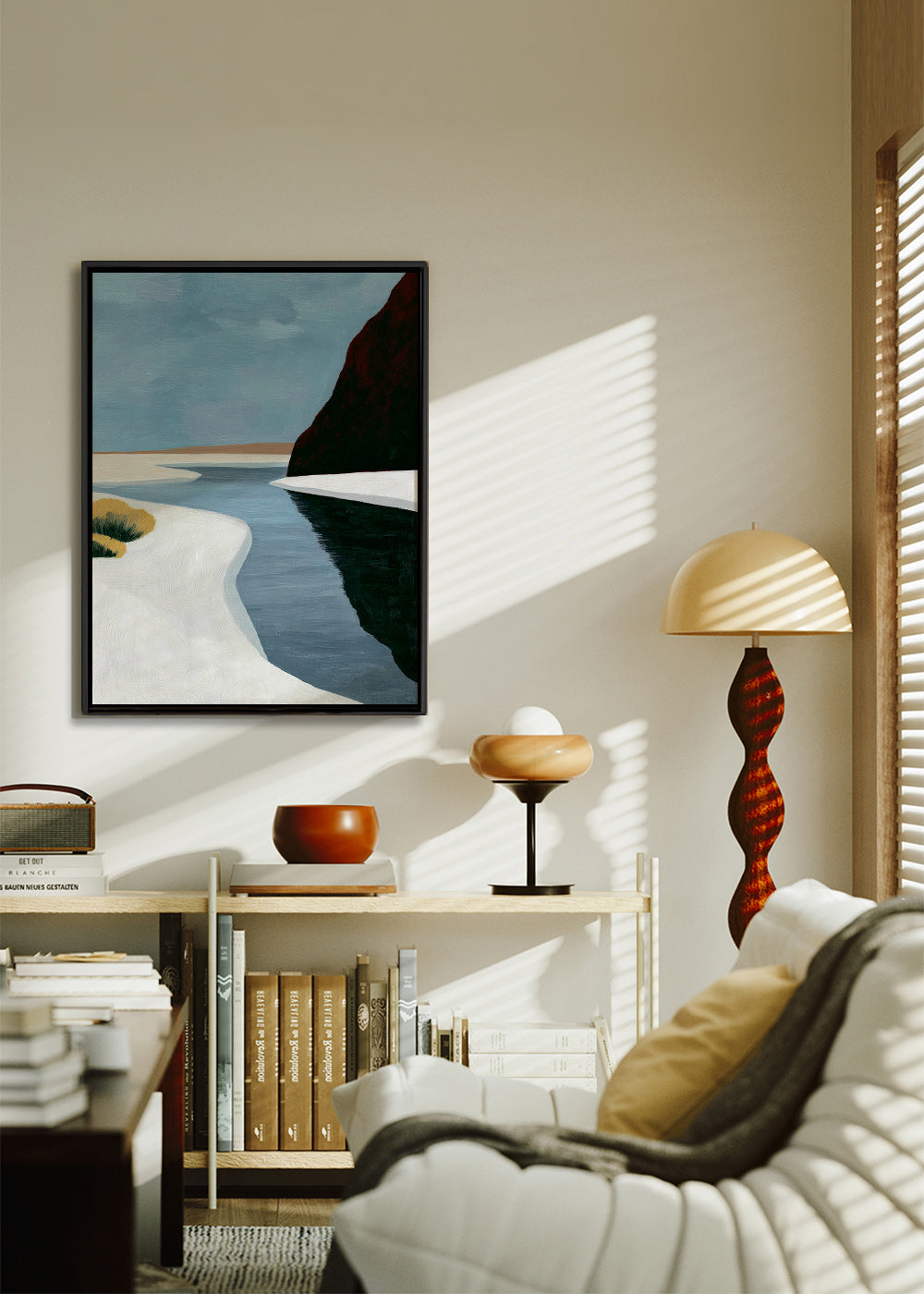 Landskapskonst: minimalistiskt estuarium med mörk klippa