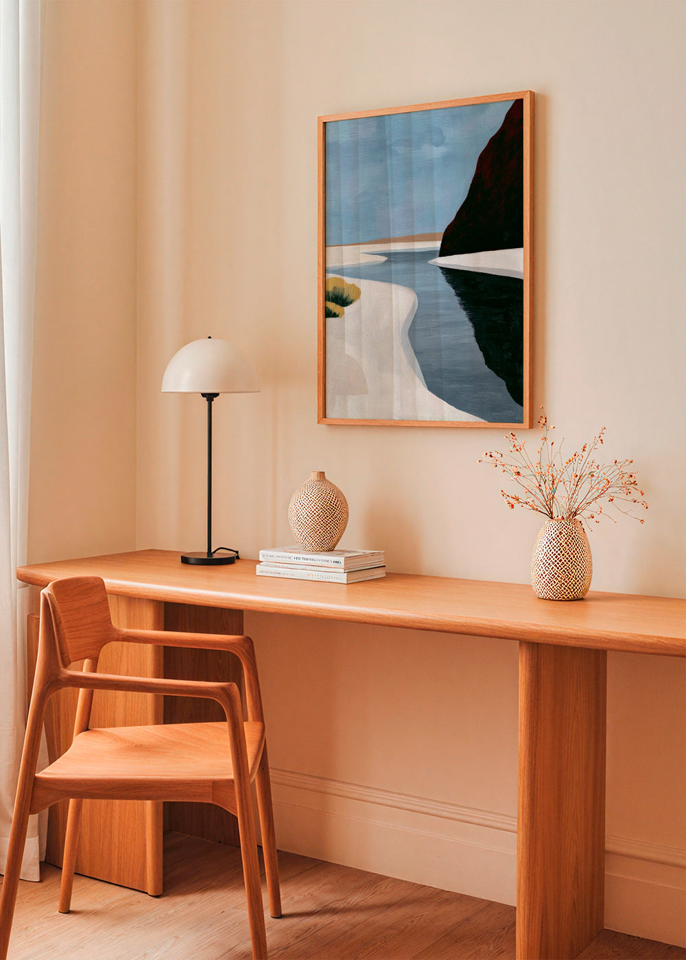 Landskapskonst: minimalistiskt estuarium med mörk klippa
