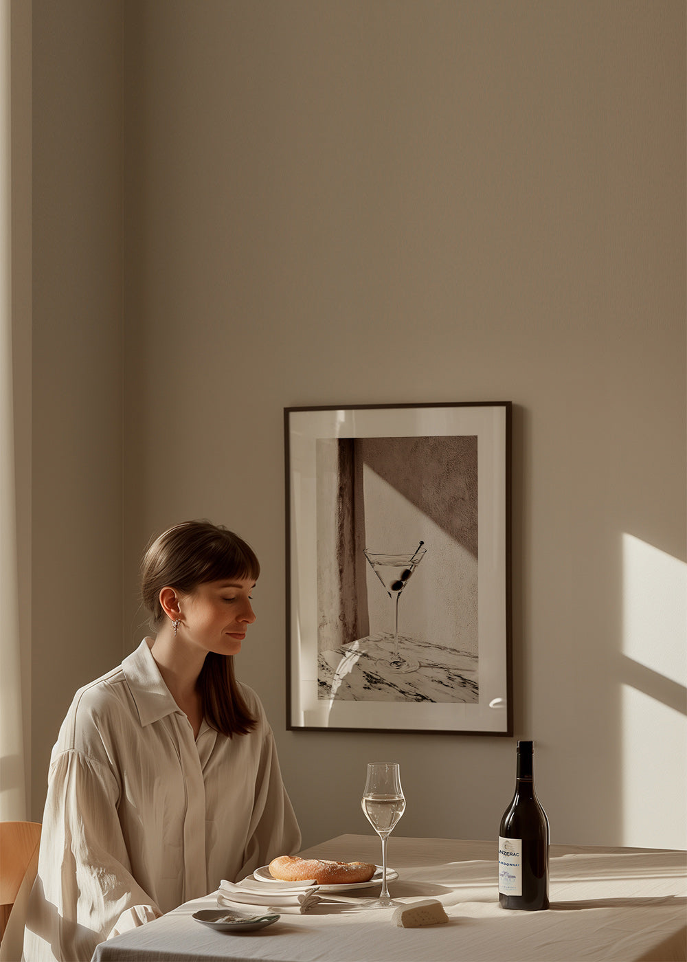 Kökskonst Martini i glas på marmor