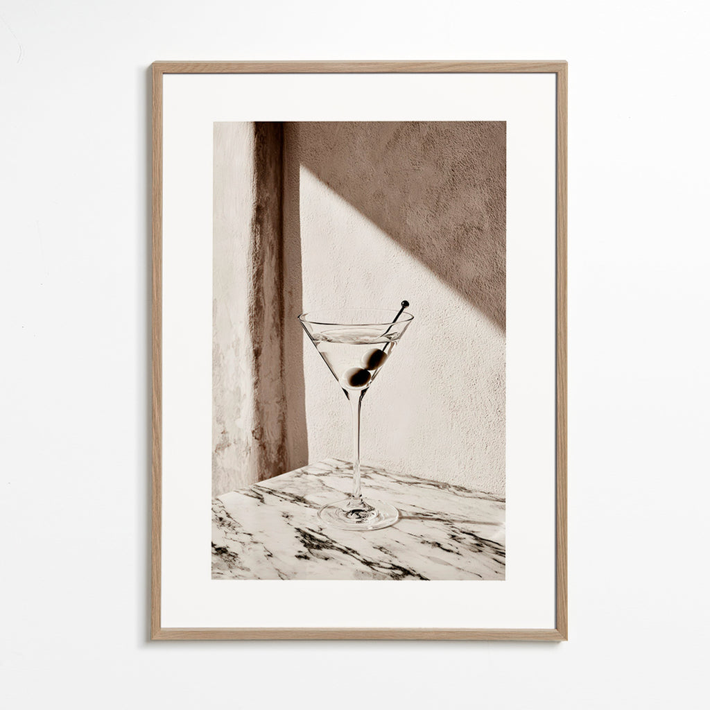 Kökskonst Martini i glas på marmor