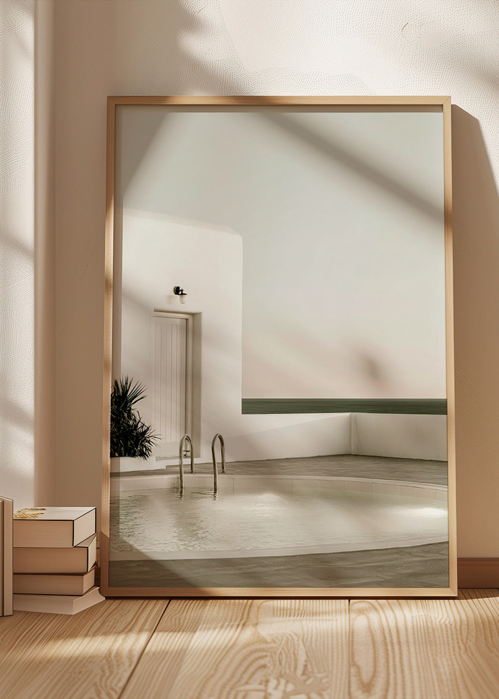 Fotografi av minimalistisk pool och vit arkitektur
