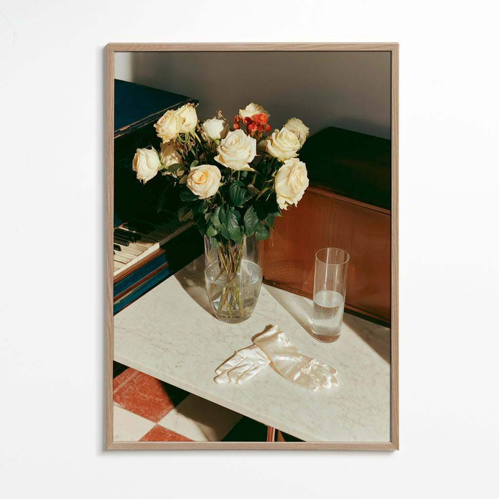 Botanisk poster med vita rosor